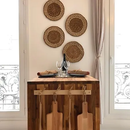 Le Tanin -appartement Entier Avec Balcon アパート ソミュール