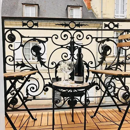 Le Tanin -appartement Entier Avec Balcon * Saumur