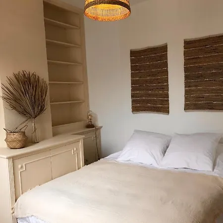 Apartment Le Tanin -appartement Entier Avec Balcon